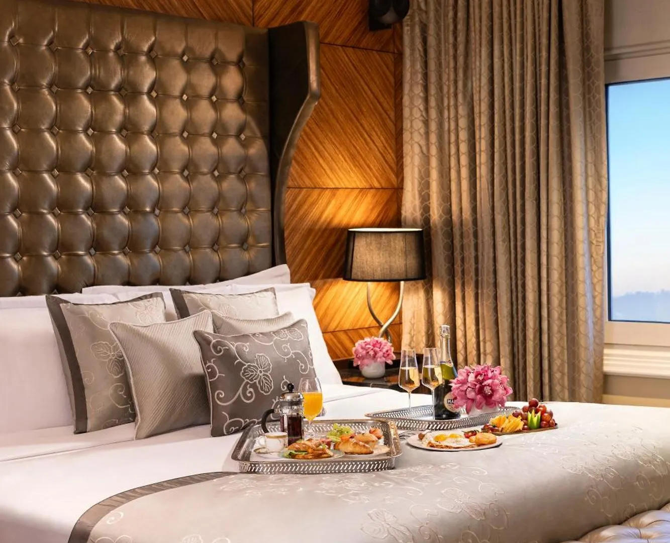 ***** Hotel Taj Palace, New Delhi India
